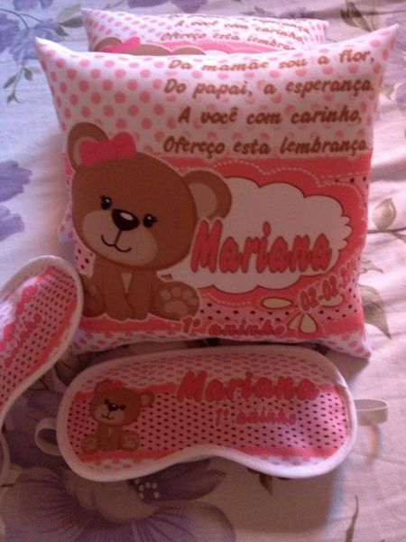 Kit Mascara e almofada 20x20